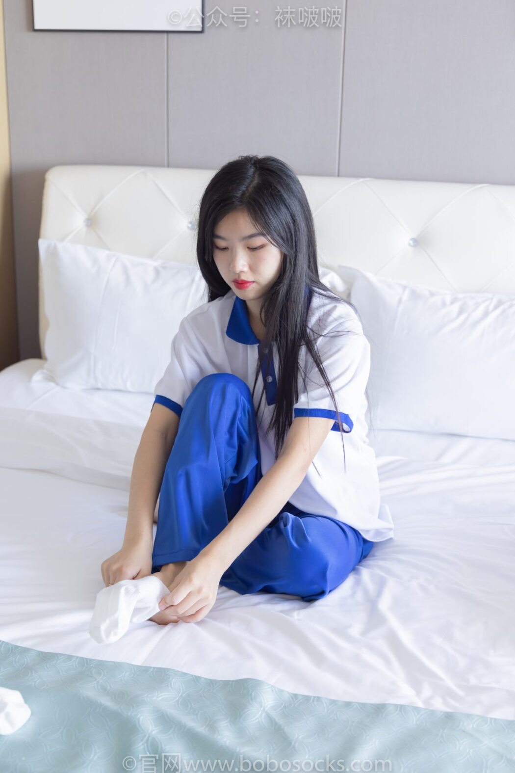 BoBoSocks袜啵啵 NO.039 Xiao Nai Xiong