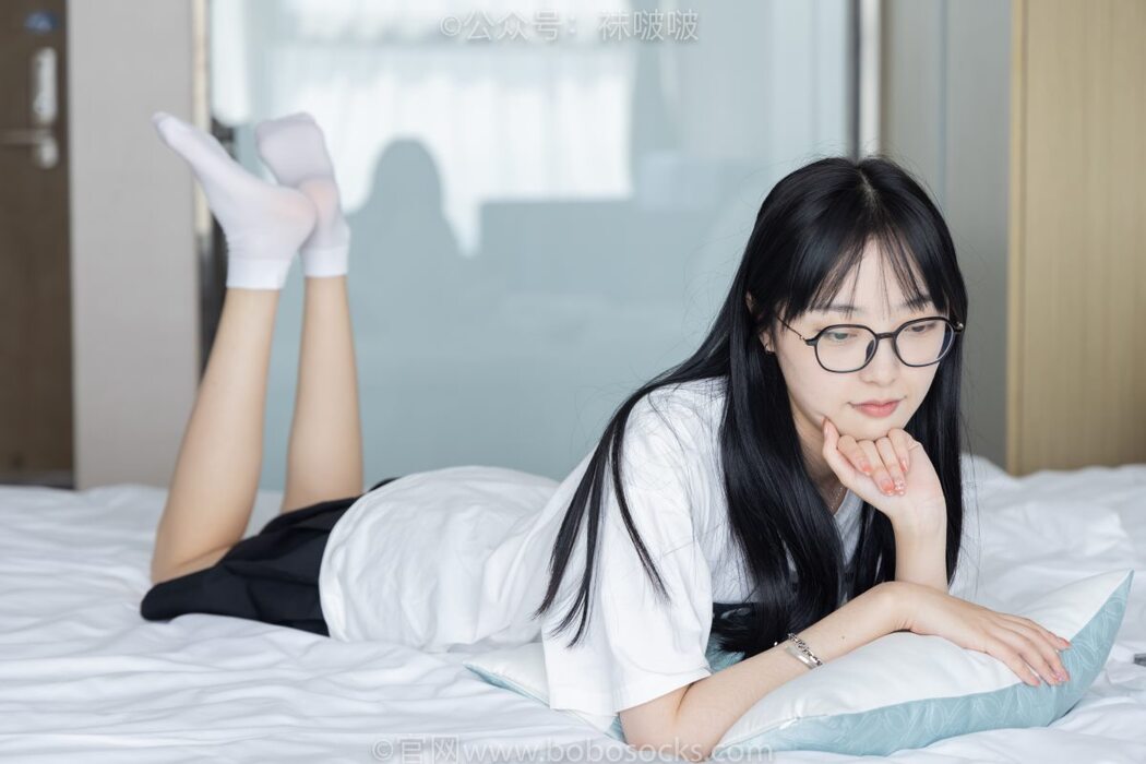 BoBoSocks袜啵啵 NO.033 Zhi Yu