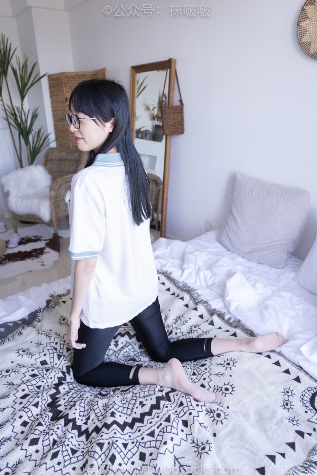 BoBoSocks袜啵啵 NO.044 Zhi Yu