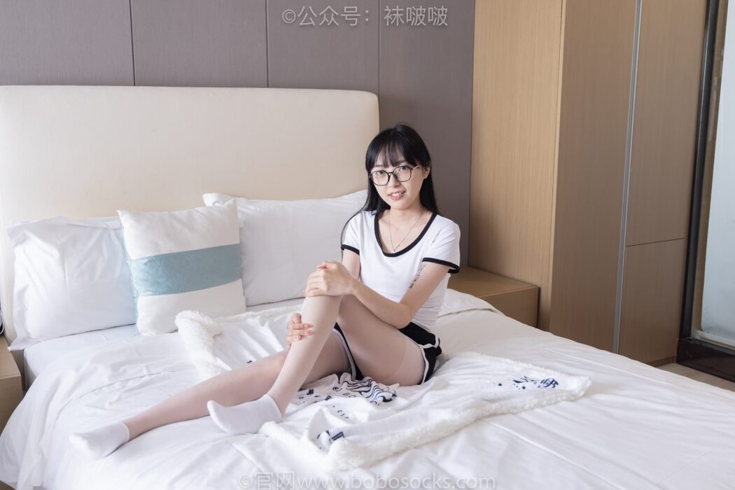 BoBoSocks袜啵啵 NO.037 Zhi Yu