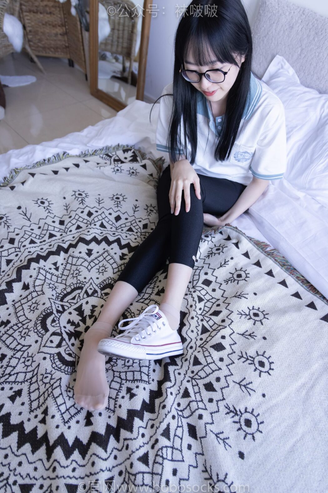 BoBoSocks袜啵啵 NO.044 Zhi Yu