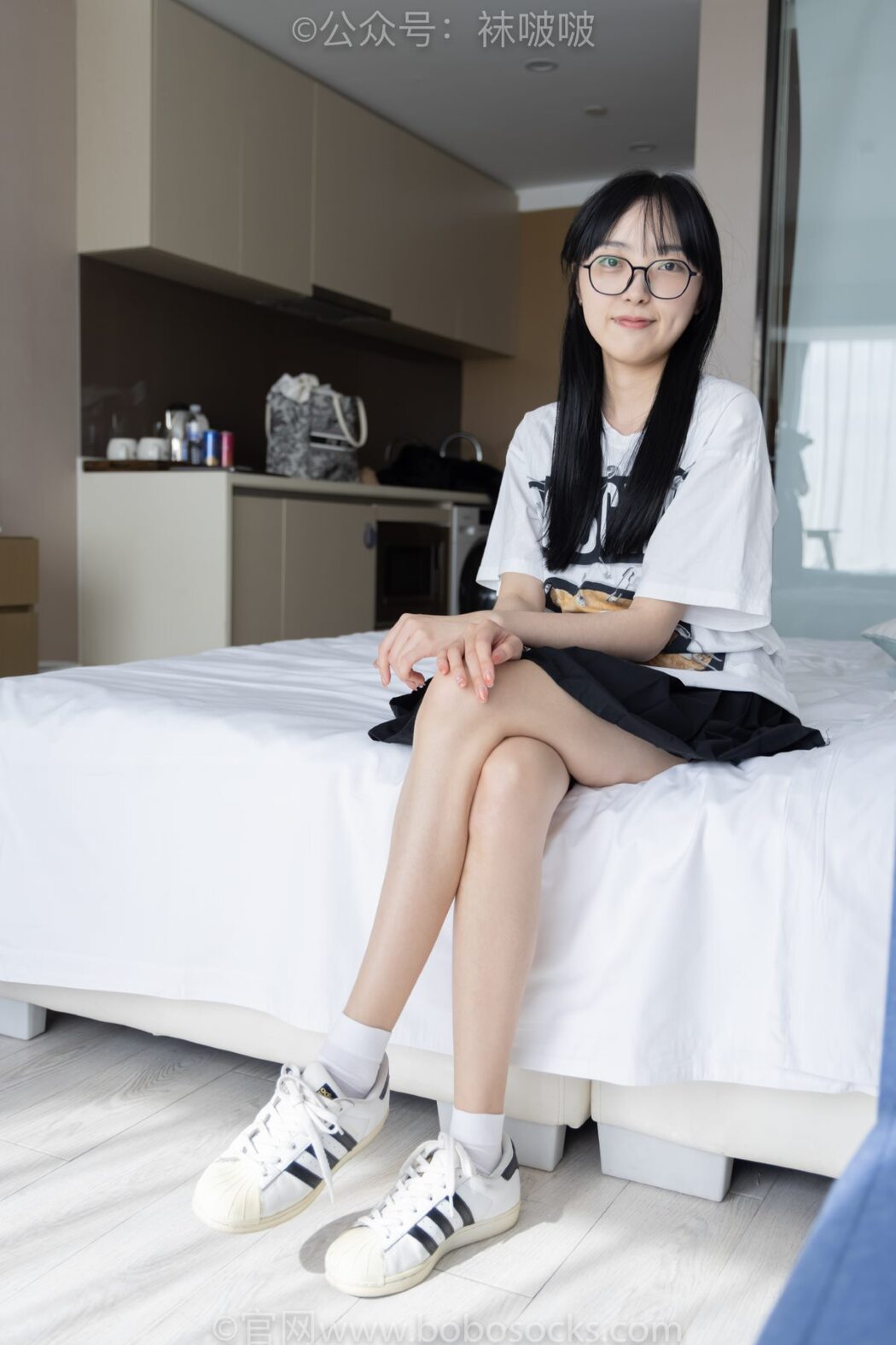 BoBoSocks袜啵啵 NO.033 Zhi Yu