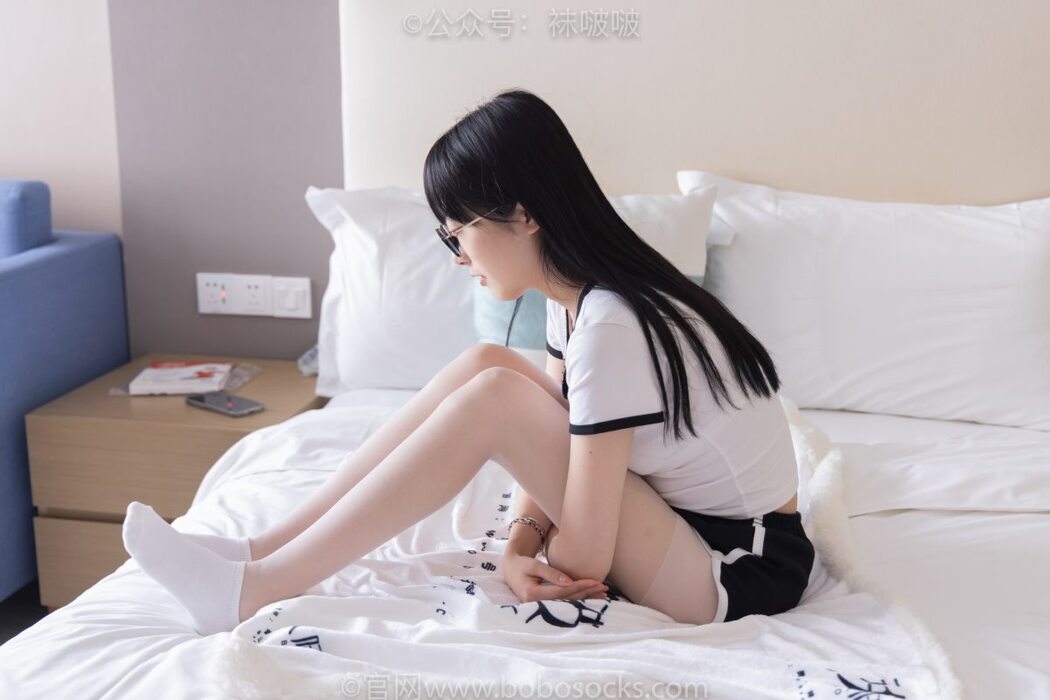 BoBoSocks袜啵啵 NO.037 Zhi Yu