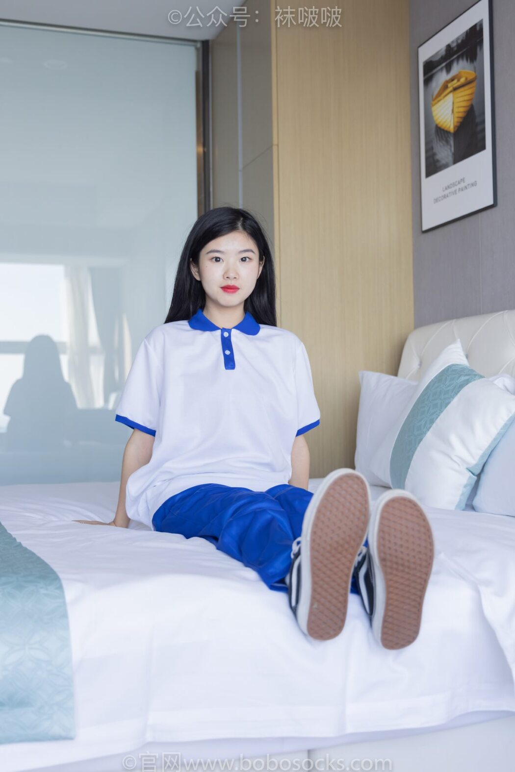 BoBoSocks袜啵啵 NO.039 Xiao Nai Xiong