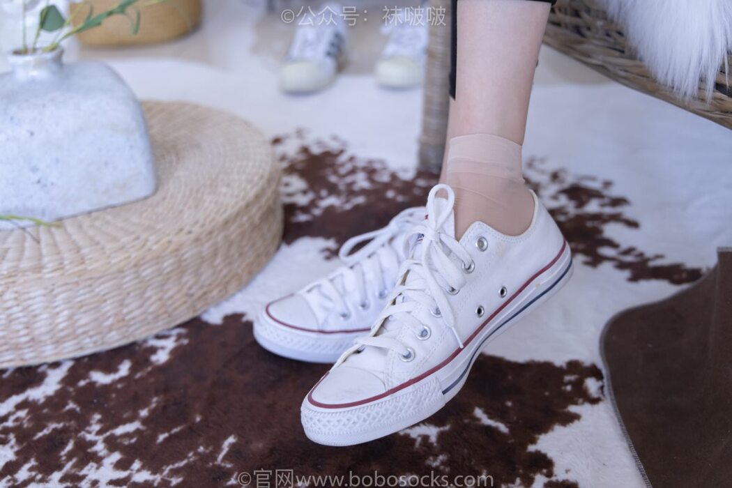 BoBoSocks袜啵啵 NO.044 Zhi Yu