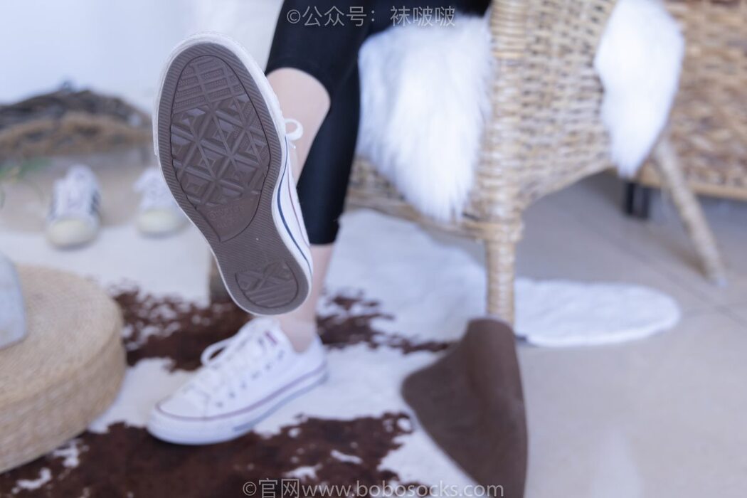 BoBoSocks袜啵啵 NO.044 Zhi Yu