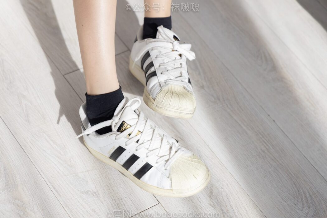 BoBoSocks袜啵啵 NO.033 Zhi Yu