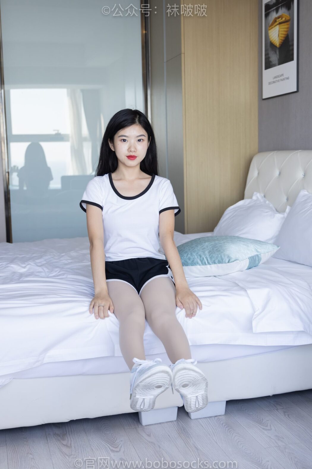 BoBoSocks袜啵啵 NO.031 Xiao Nai Xiong