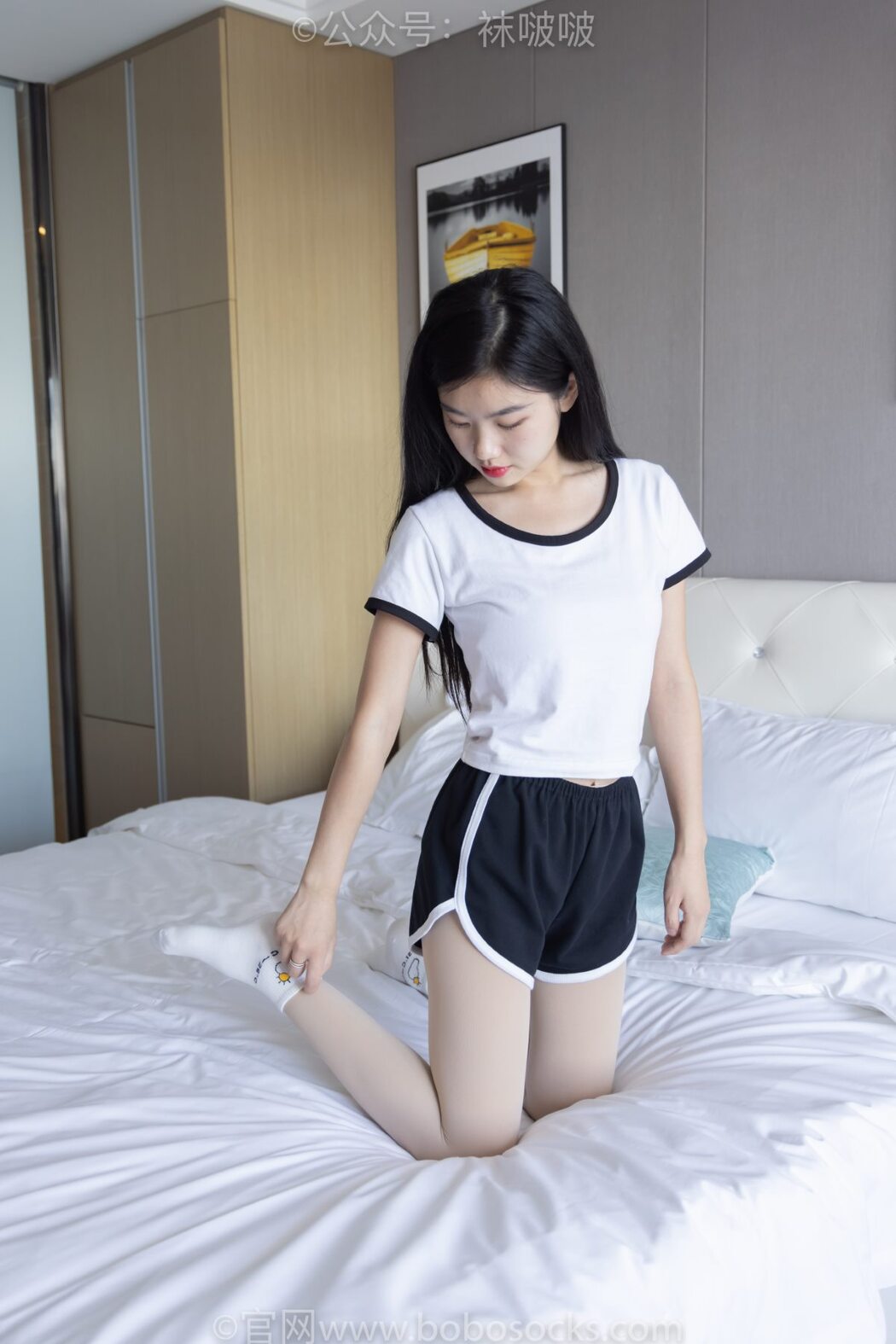 BoBoSocks袜啵啵 NO.031 Xiao Nai Xiong