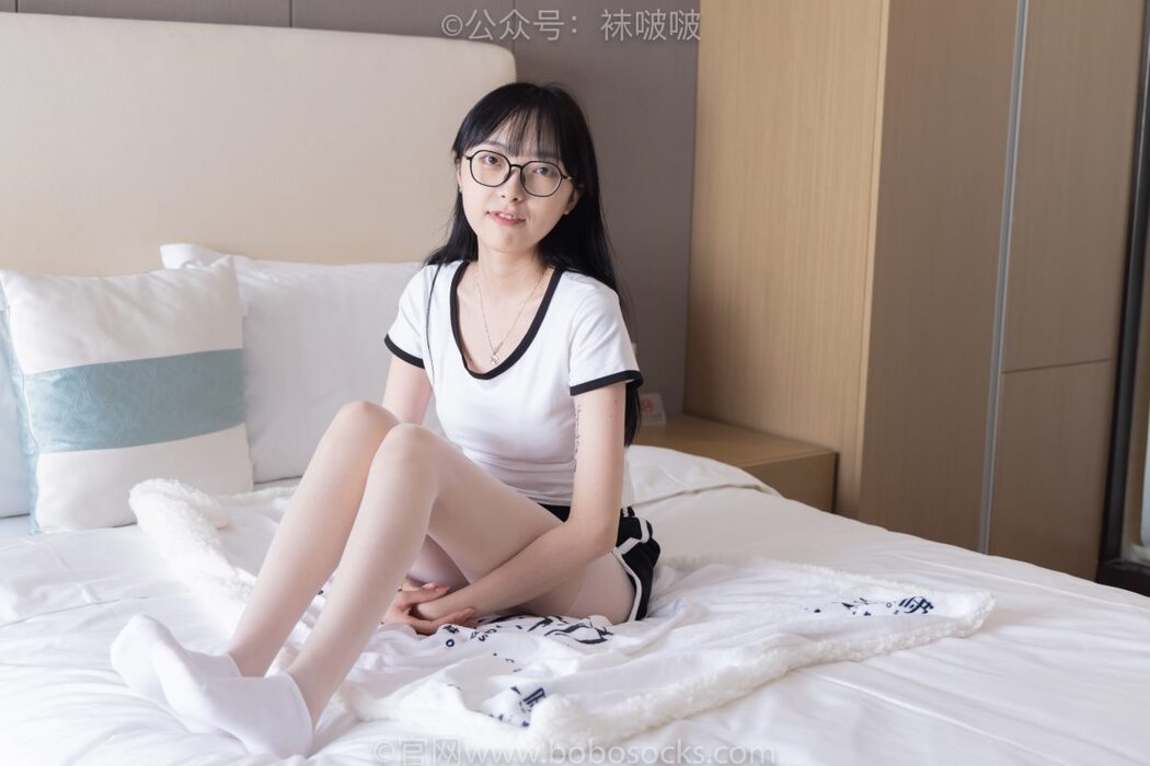 BoBoSocks袜啵啵 NO.037 Zhi Yu