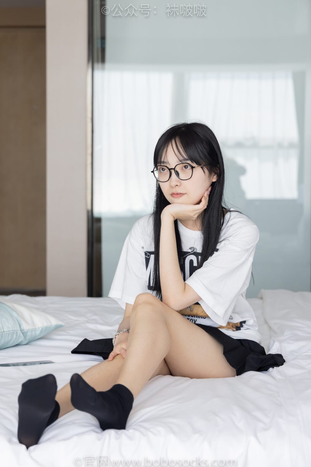 BoBoSocks袜啵啵 NO.033 Zhi Yu