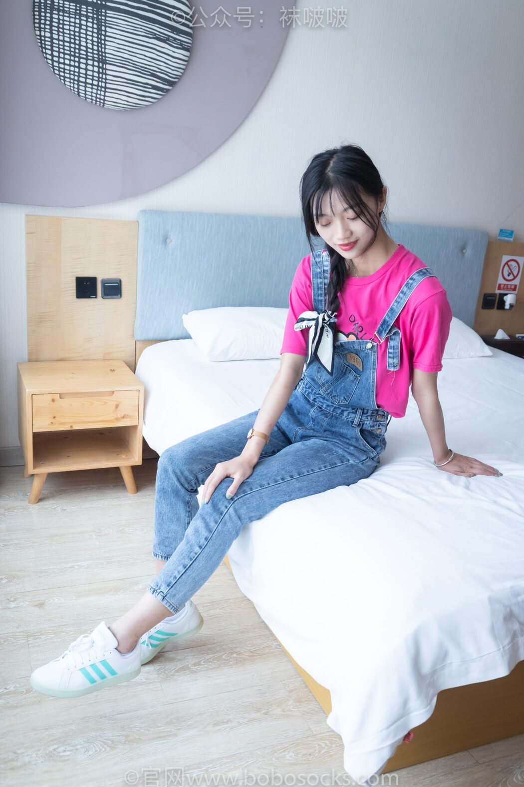 BoBoSocks袜啵啵 NO.024 Han Han