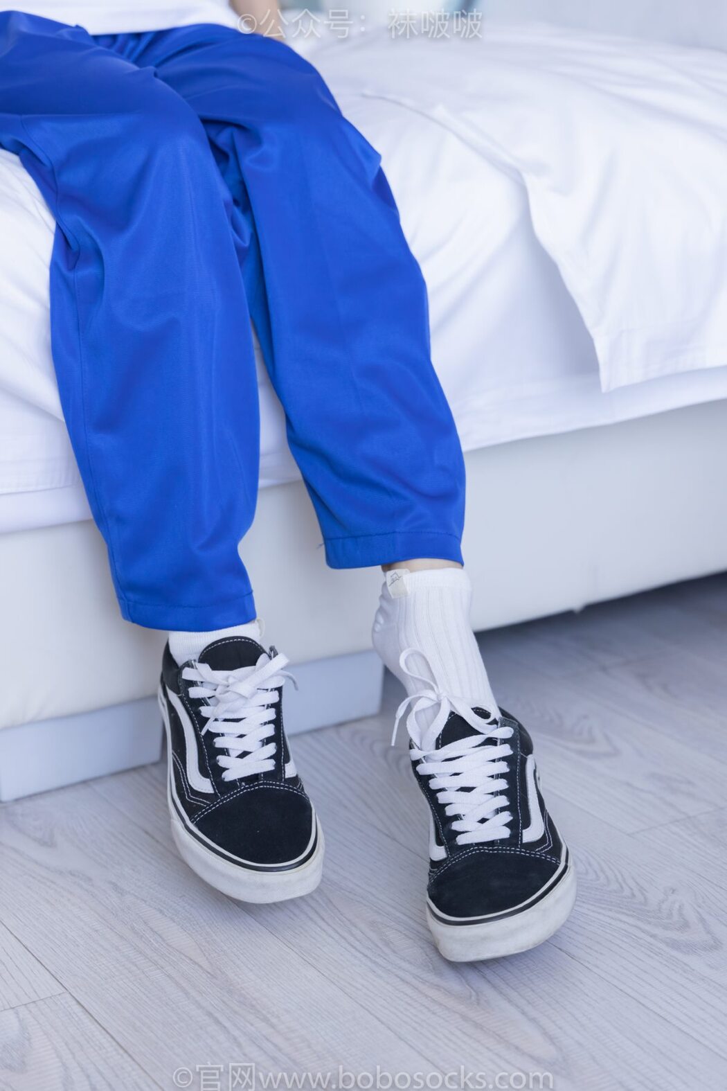 BoBoSocks袜啵啵 NO.039 Xiao Nai Xiong