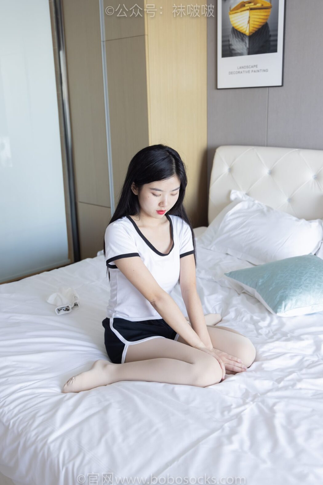 BoBoSocks袜啵啵 NO.031 Xiao Nai Xiong