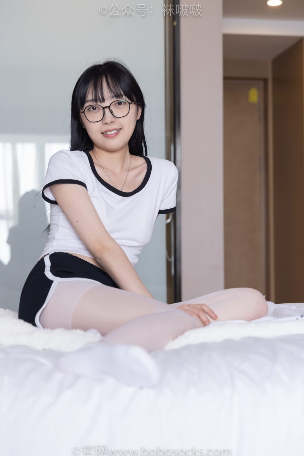 BoBoSocks袜啵啵 NO.037 Zhi Yu