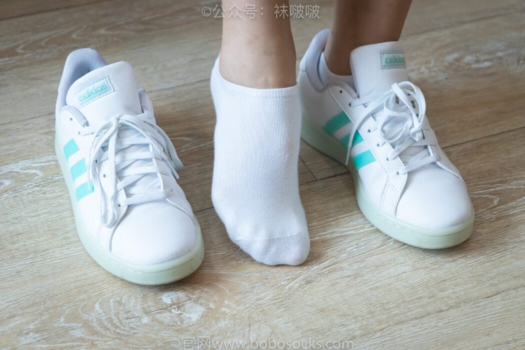 BoBoSocks袜啵啵 NO.024 Han Han