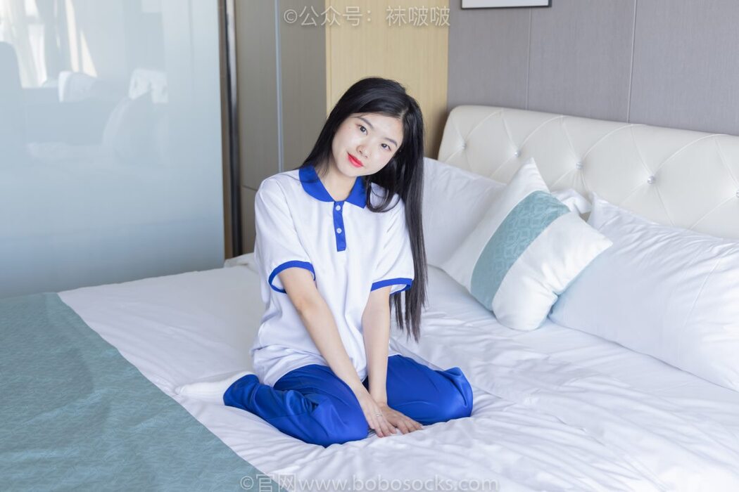 BoBoSocks袜啵啵 NO.039 Xiao Nai Xiong