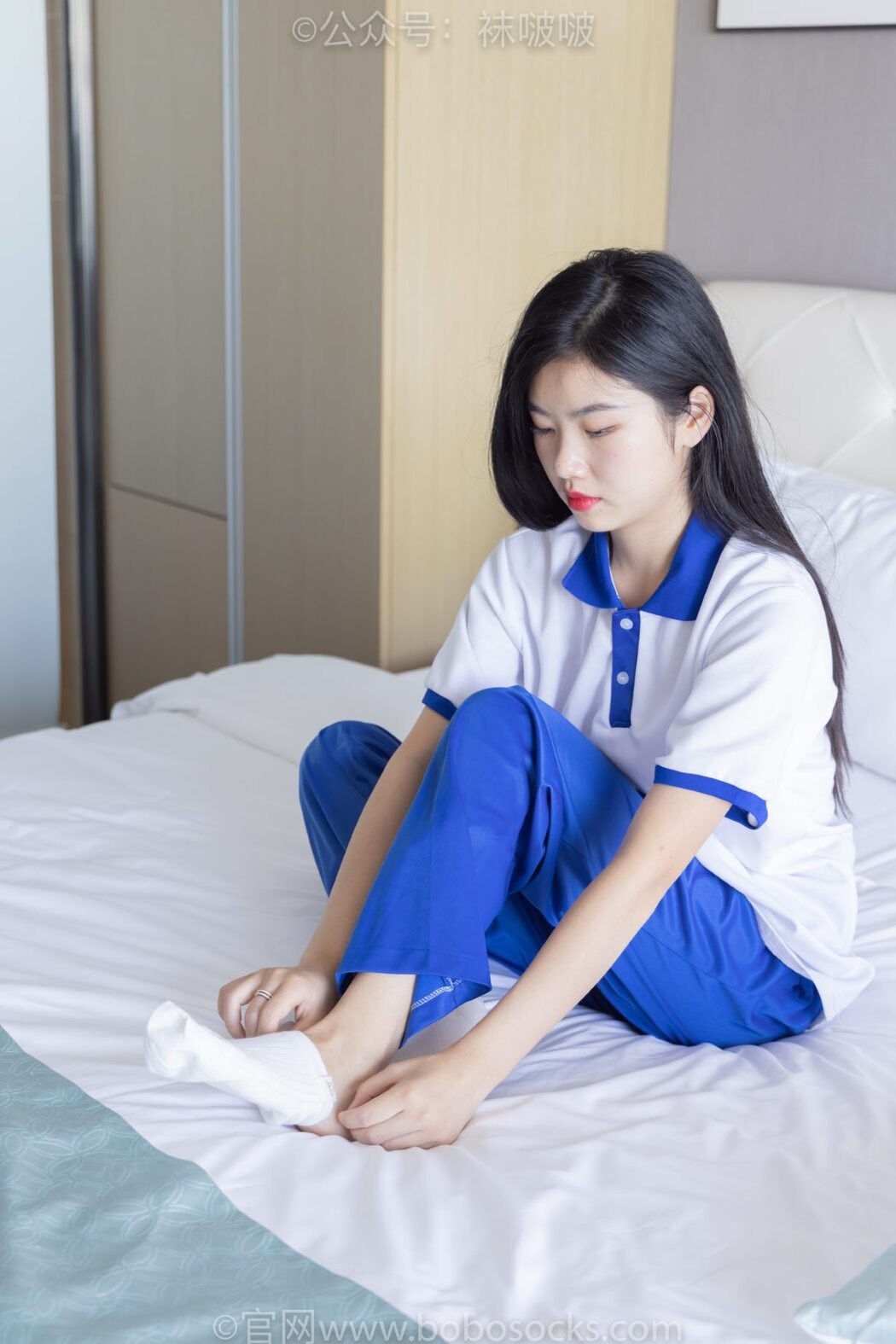 BoBoSocks袜啵啵 NO.039 Xiao Nai Xiong