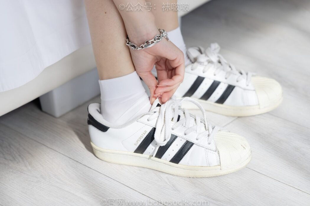 BoBoSocks袜啵啵 NO.033 Zhi Yu