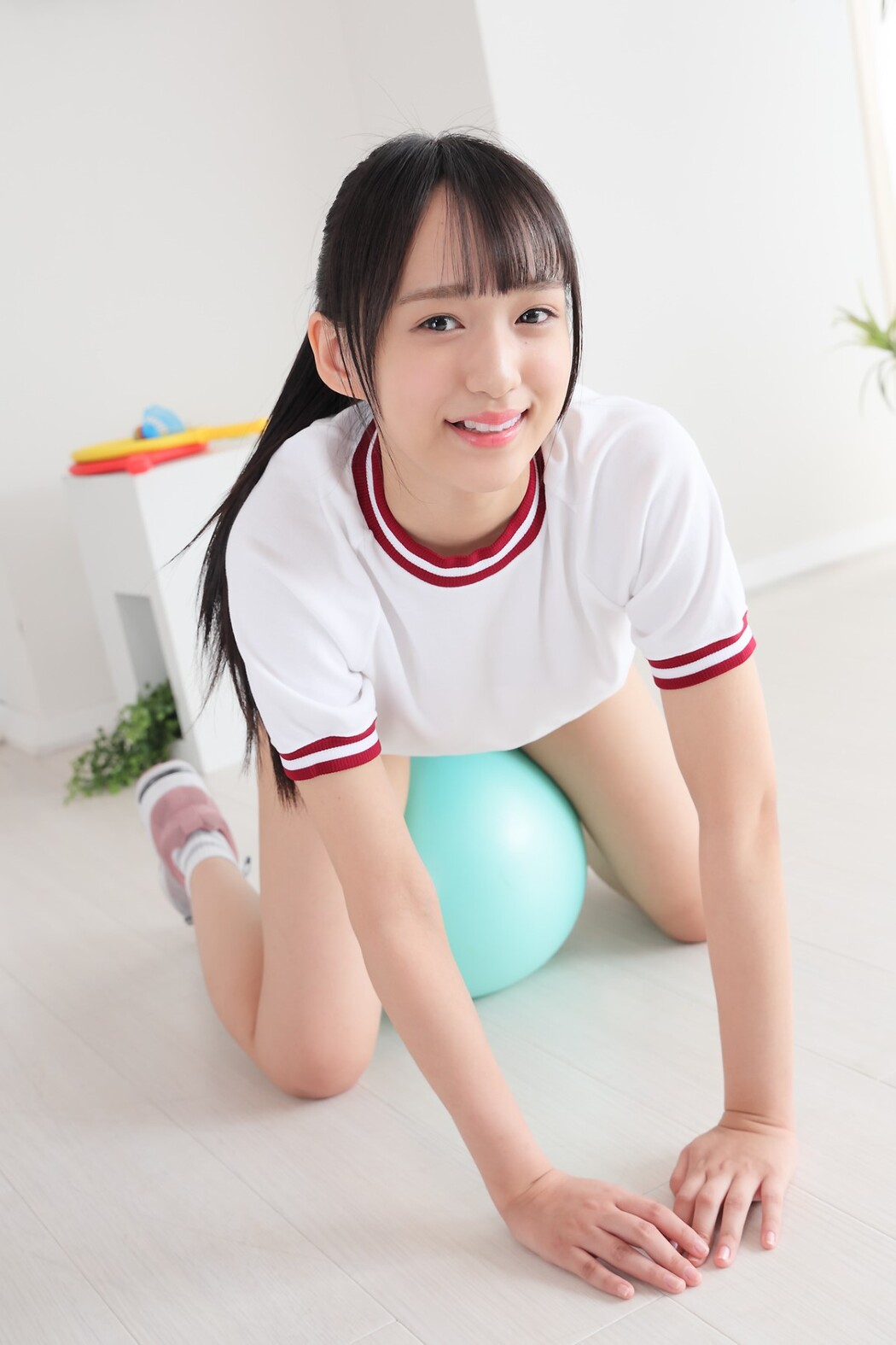 Minisuka.tv 2022-05-19 Yuna Sakiyama 咲山ゆな Regular Gallery 02