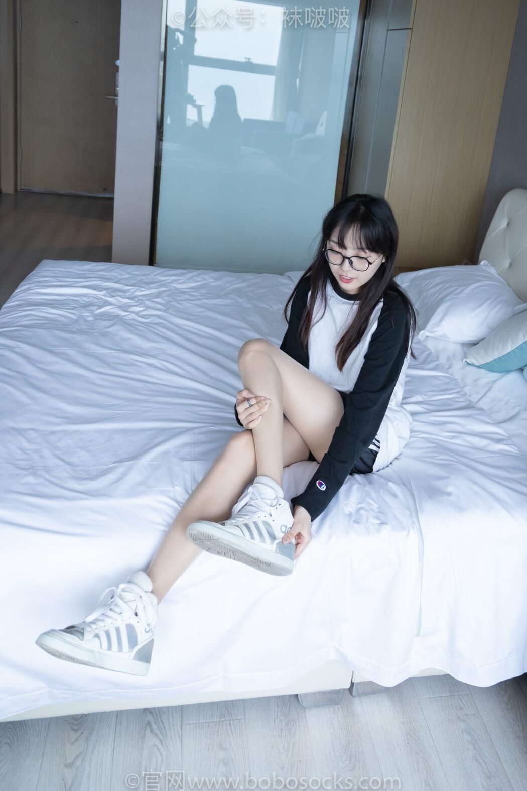 BoBoSocks袜啵啵 NO.015 Zhi Yu