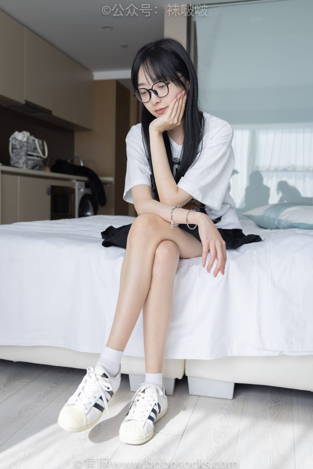 BoBoSocks袜啵啵 NO.033 Zhi Yu