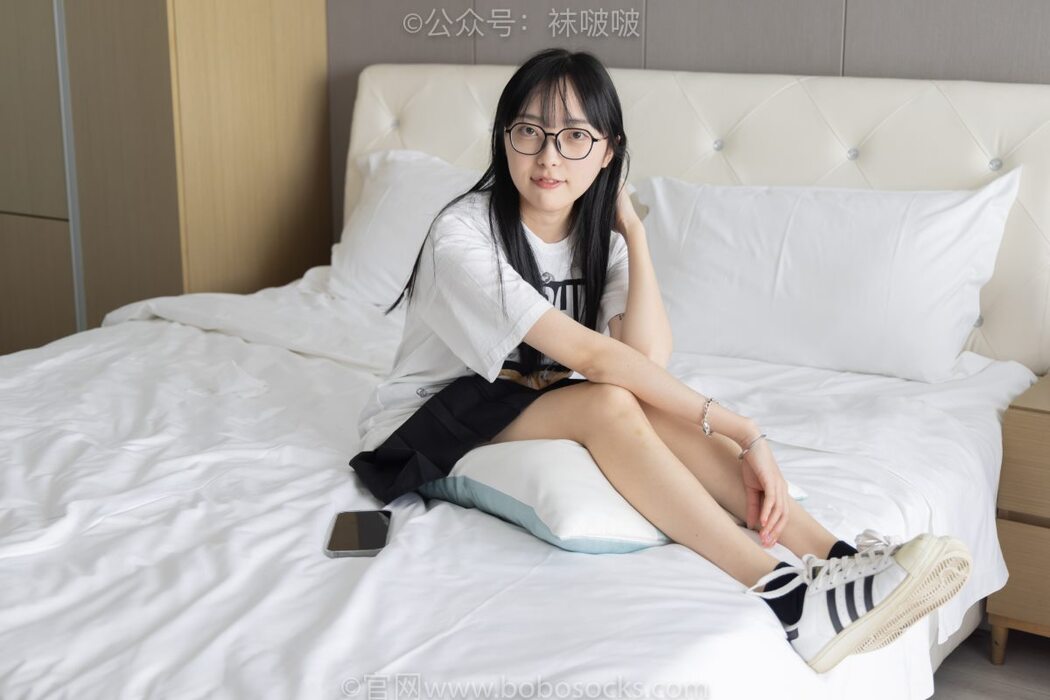 BoBoSocks袜啵啵 NO.033 Zhi Yu