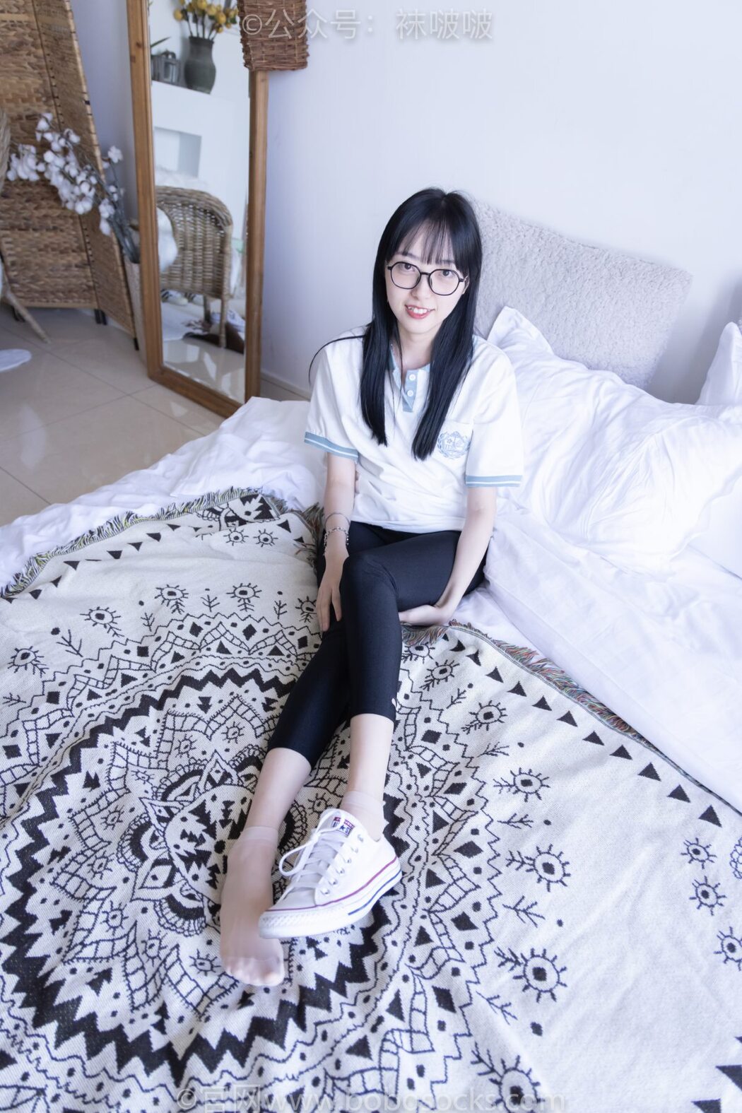 BoBoSocks袜啵啵 NO.044 Zhi Yu