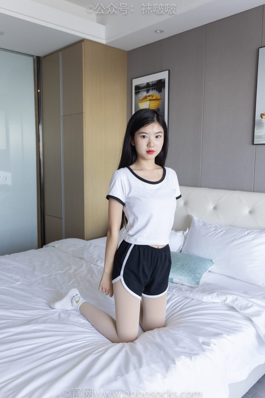 BoBoSocks袜啵啵 NO.031 Xiao Nai Xiong