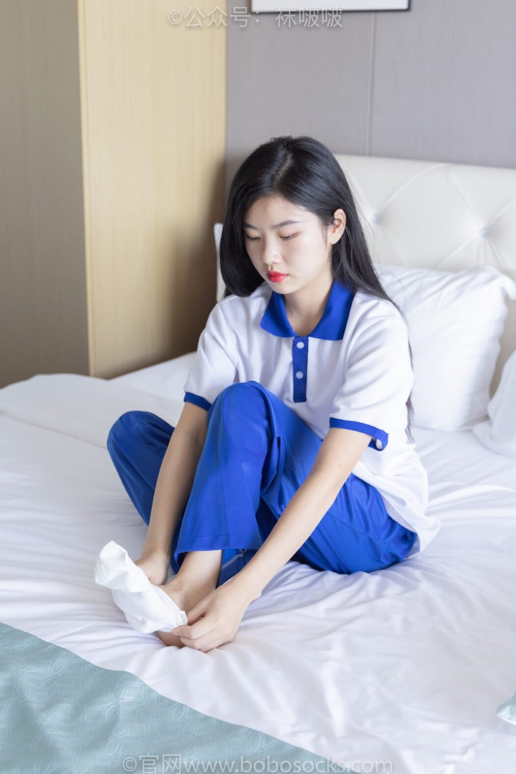 BoBoSocks袜啵啵 NO.039 Xiao Nai Xiong