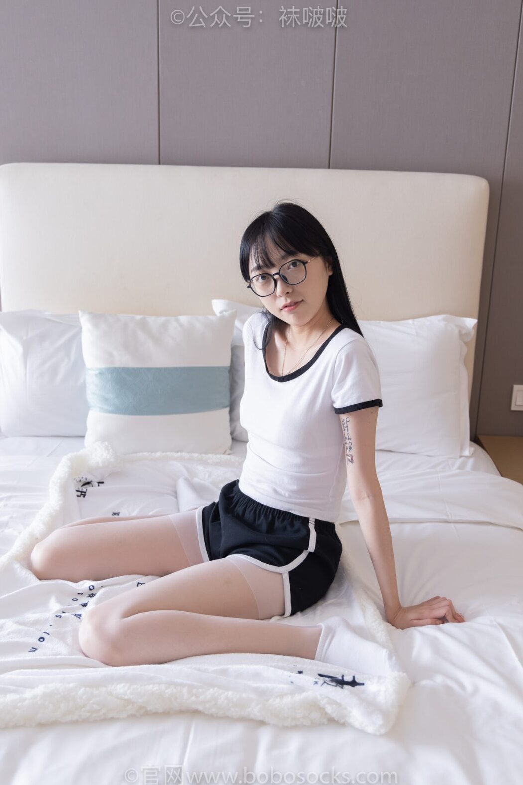 BoBoSocks袜啵啵 NO.037 Zhi Yu