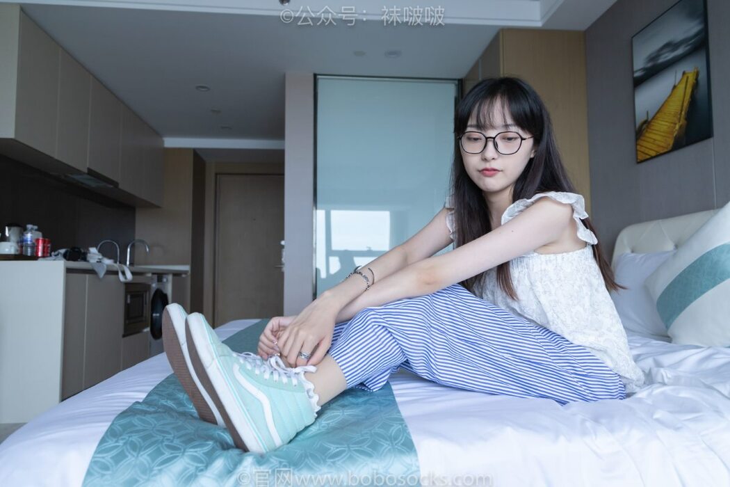 BoBoSocks袜啵啵 NO.027 Zhi Yu