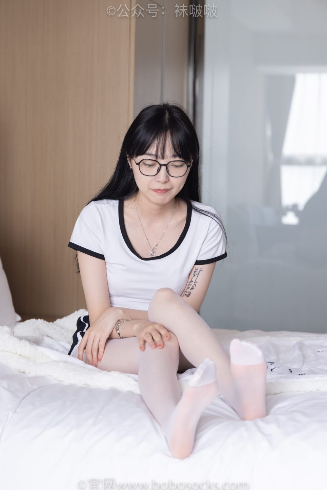 BoBoSocks袜啵啵 NO.037 Zhi Yu