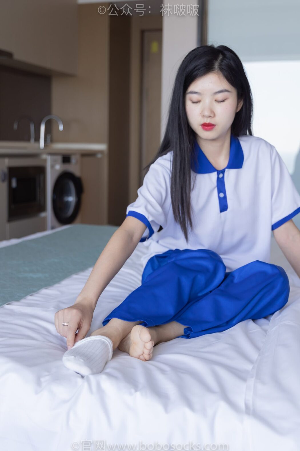 BoBoSocks袜啵啵 NO.039 Xiao Nai Xiong