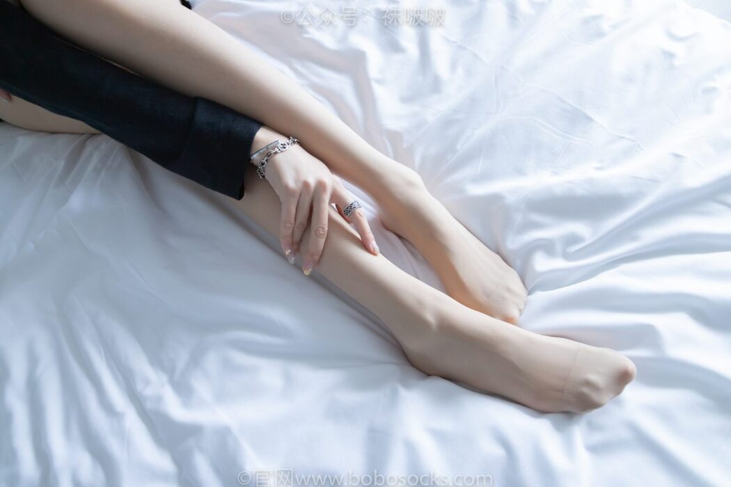 BoBoSocks袜啵啵 NO.015 Zhi Yu