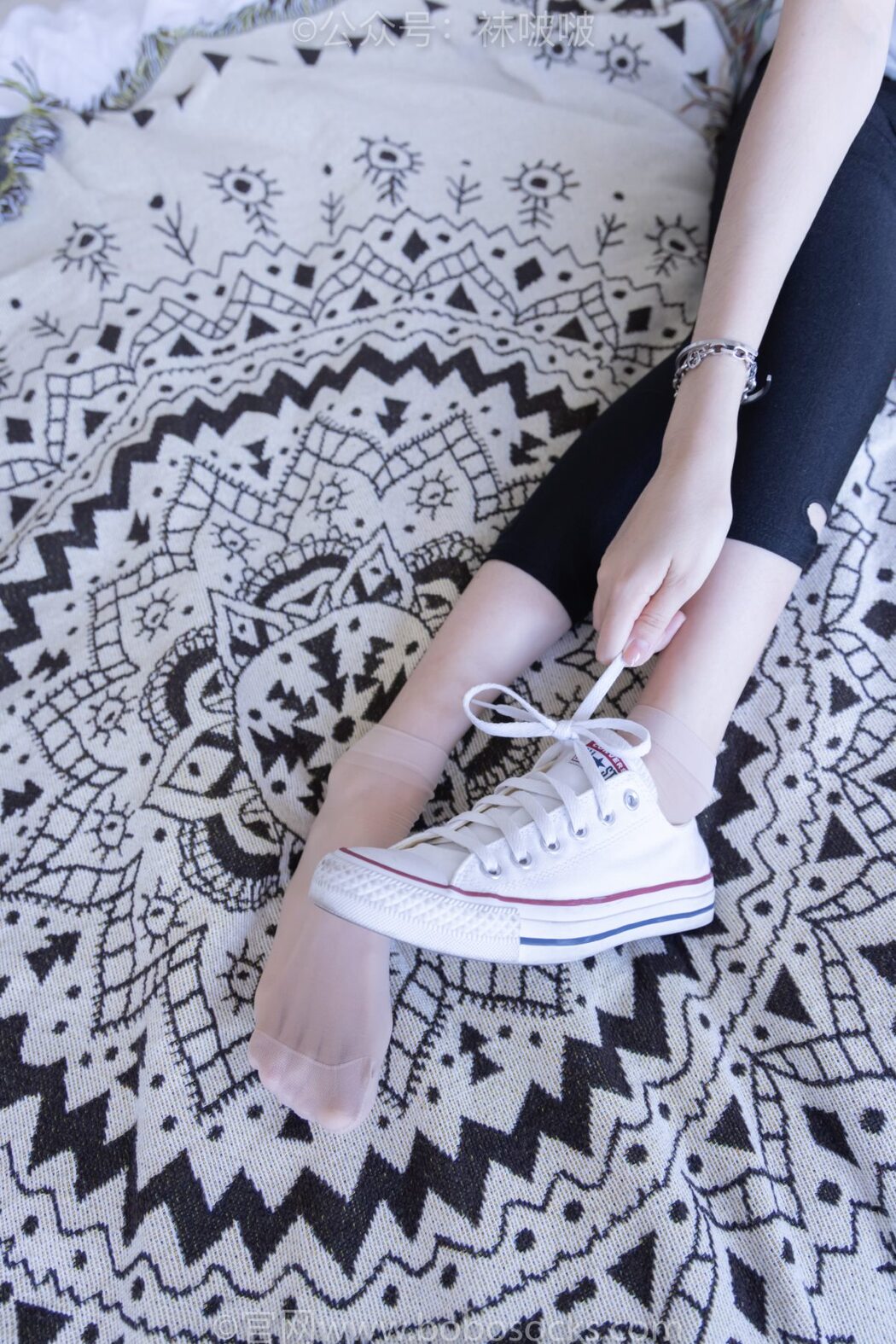 BoBoSocks袜啵啵 NO.044 Zhi Yu