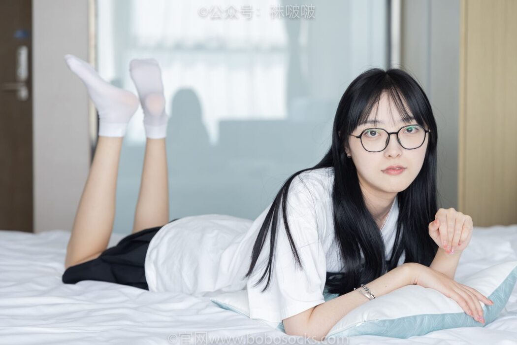 BoBoSocks袜啵啵 NO.033 Zhi Yu