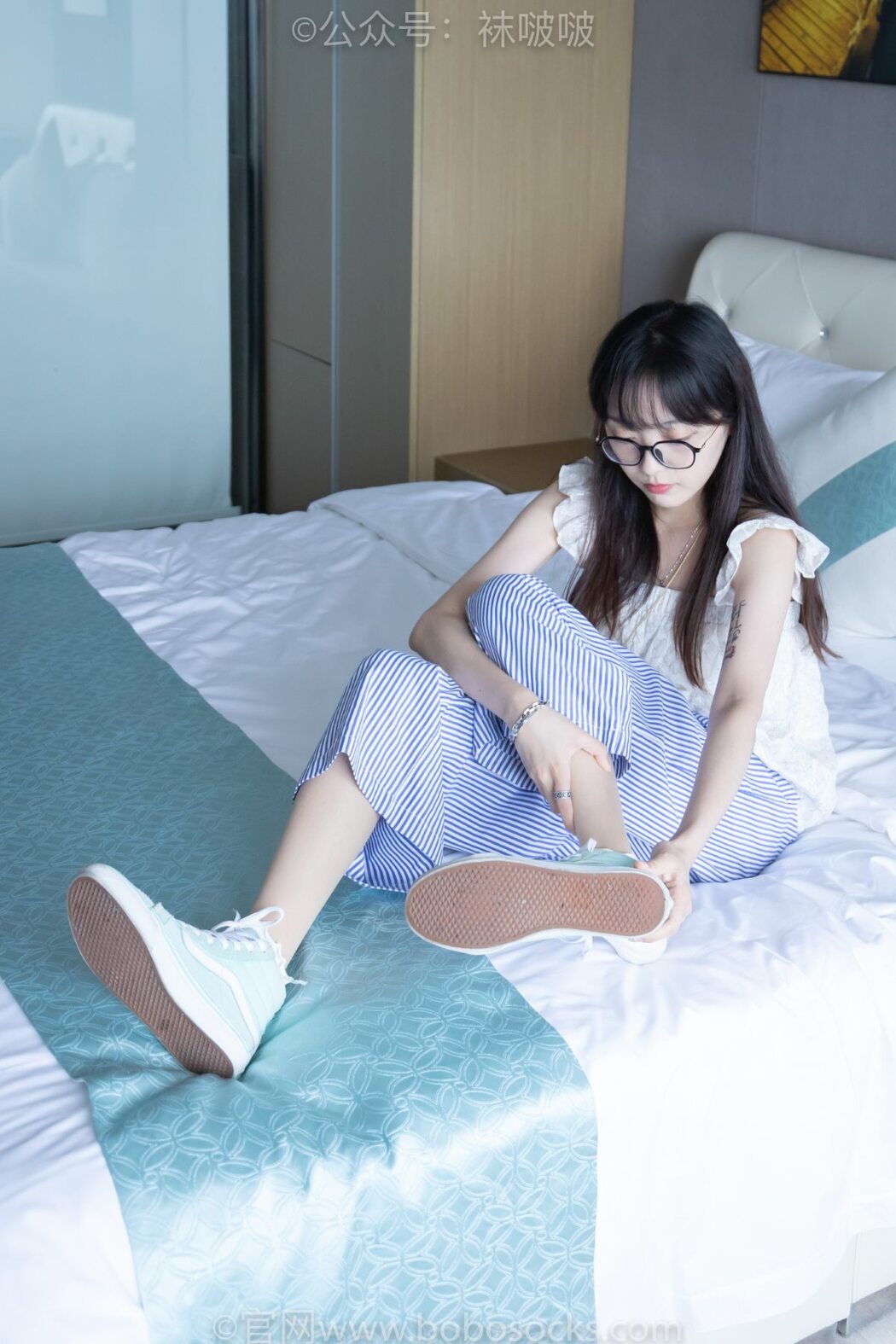 BoBoSocks袜啵啵 NO.027 Zhi Yu