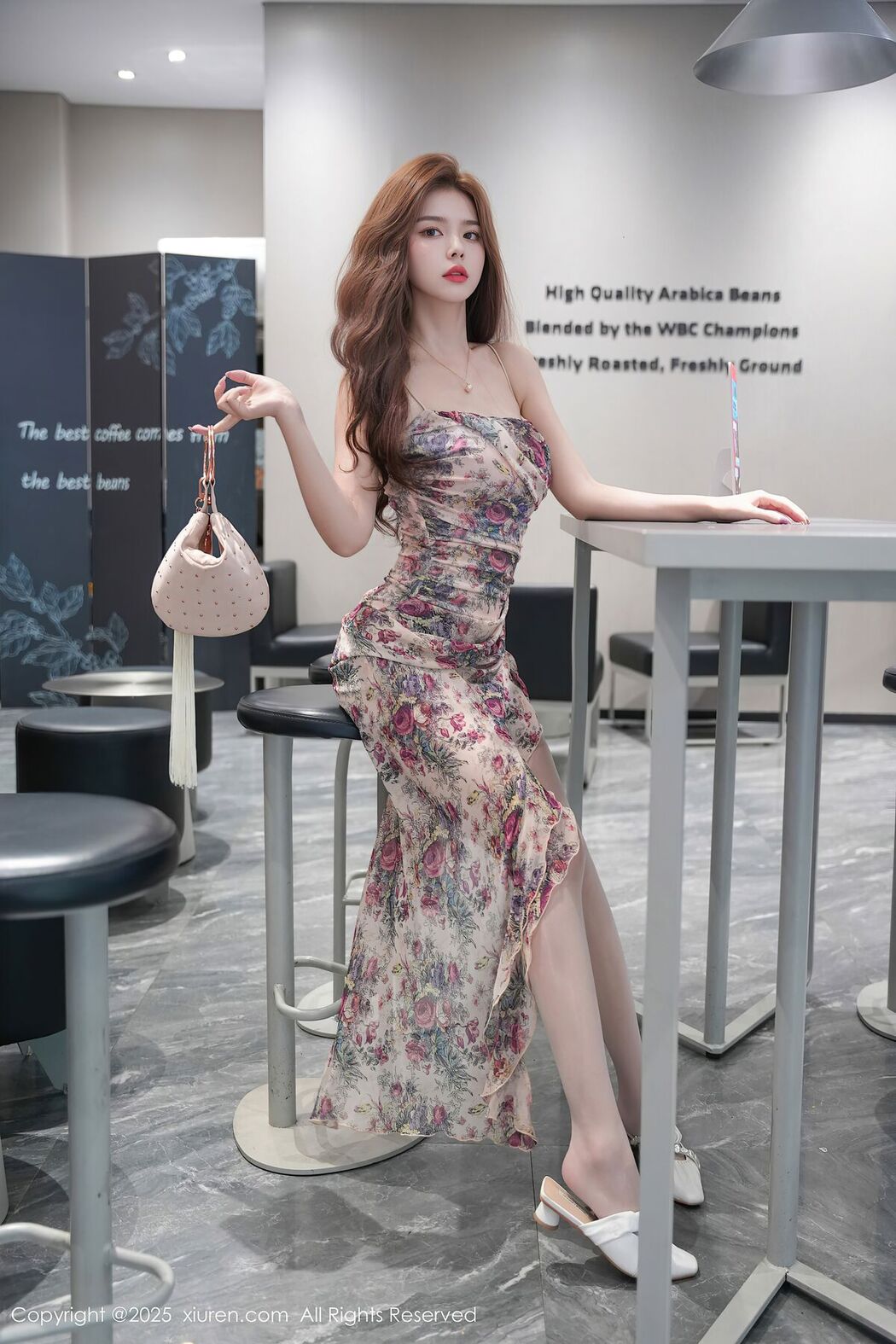 XiuRen秀人网 No.10128 拍黄瓜girl (83P)