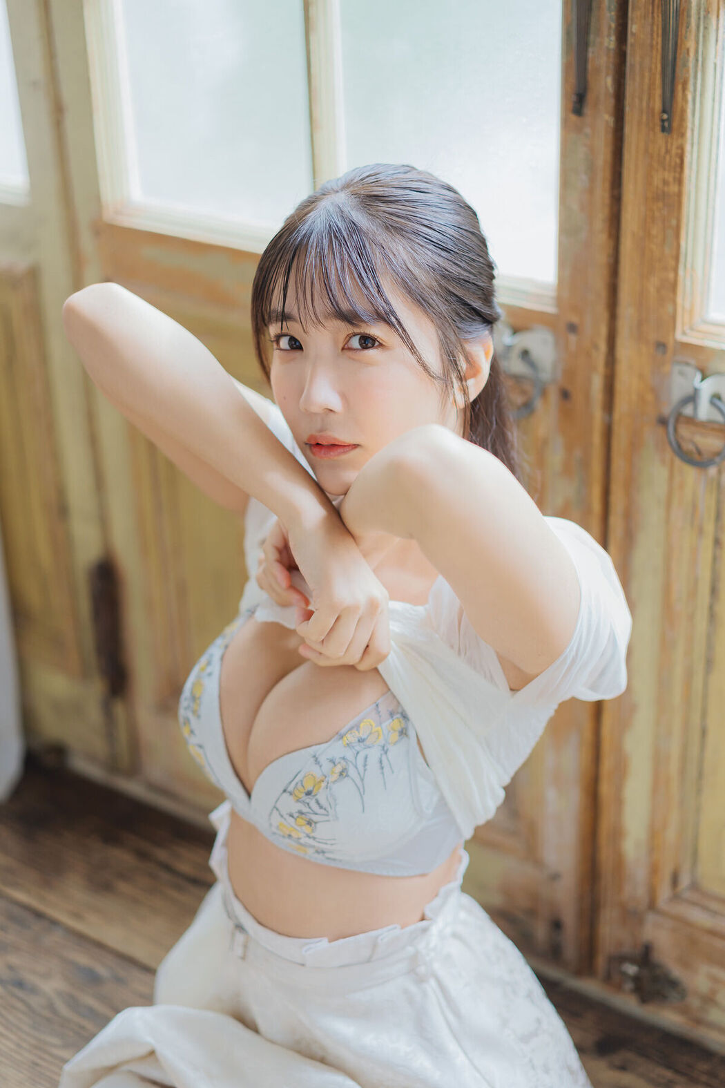 JP Amau Kisumi 天羽希純 – こっち見ていいよ (48P)