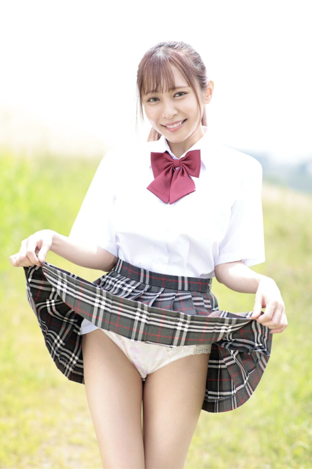 JP Aimi Rika 逢見梨花 &#8211; INSIDE HER (72P)