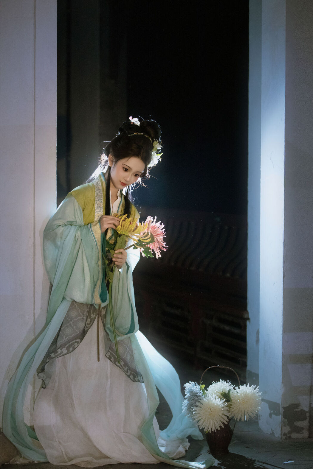 YiTuYu艺图语 Vol.8445 就是叫美男啊 (22P)