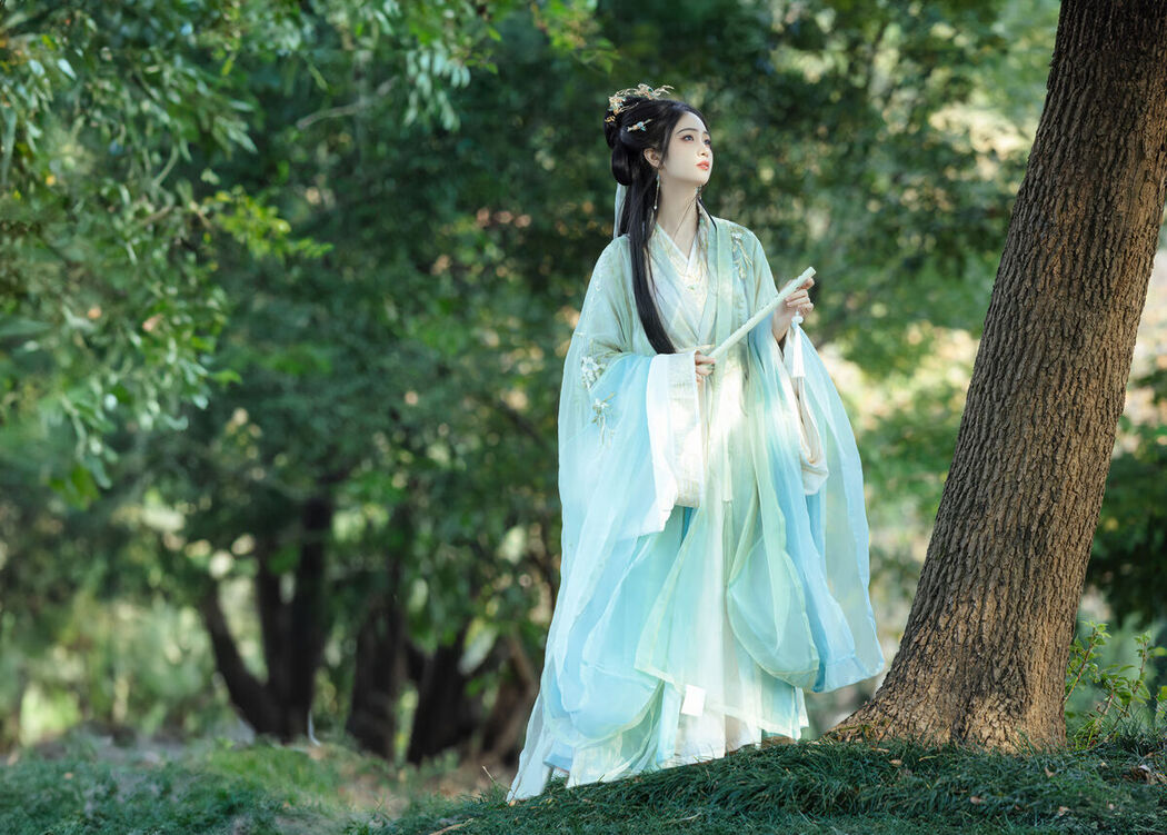 YiTuYu艺图语 Vol.8430 妮咪 (26P)