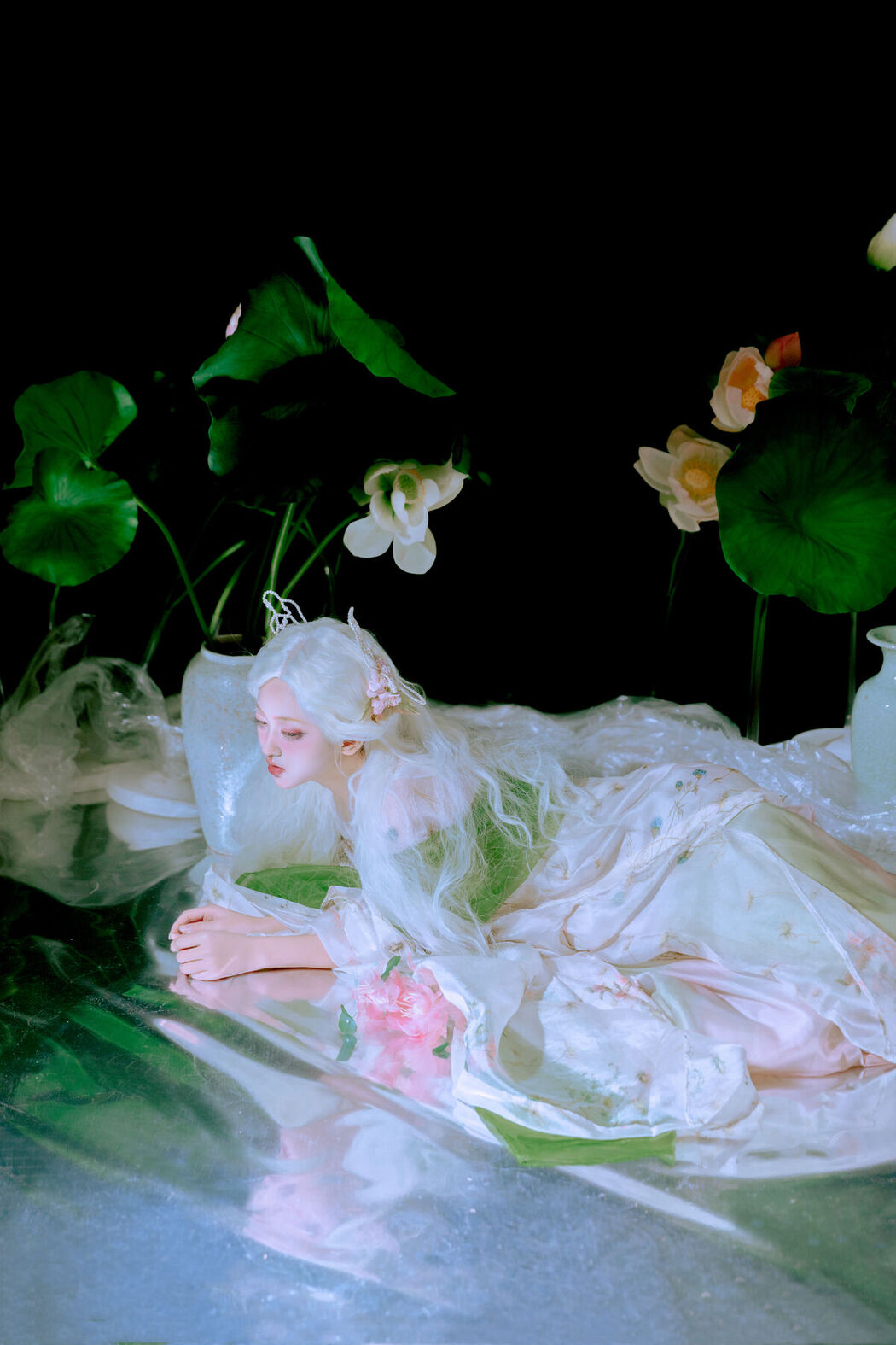 YiTuYu艺图语 Vol.8448 冷酷王爷 (23P)