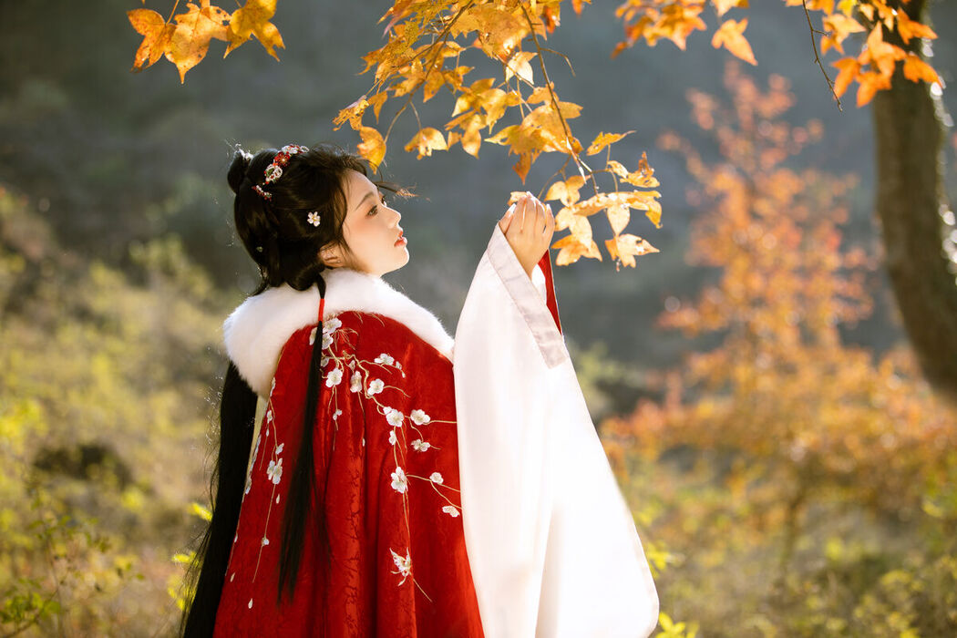 YiTuYu艺图语 Vol.8439 佚名 (27P)