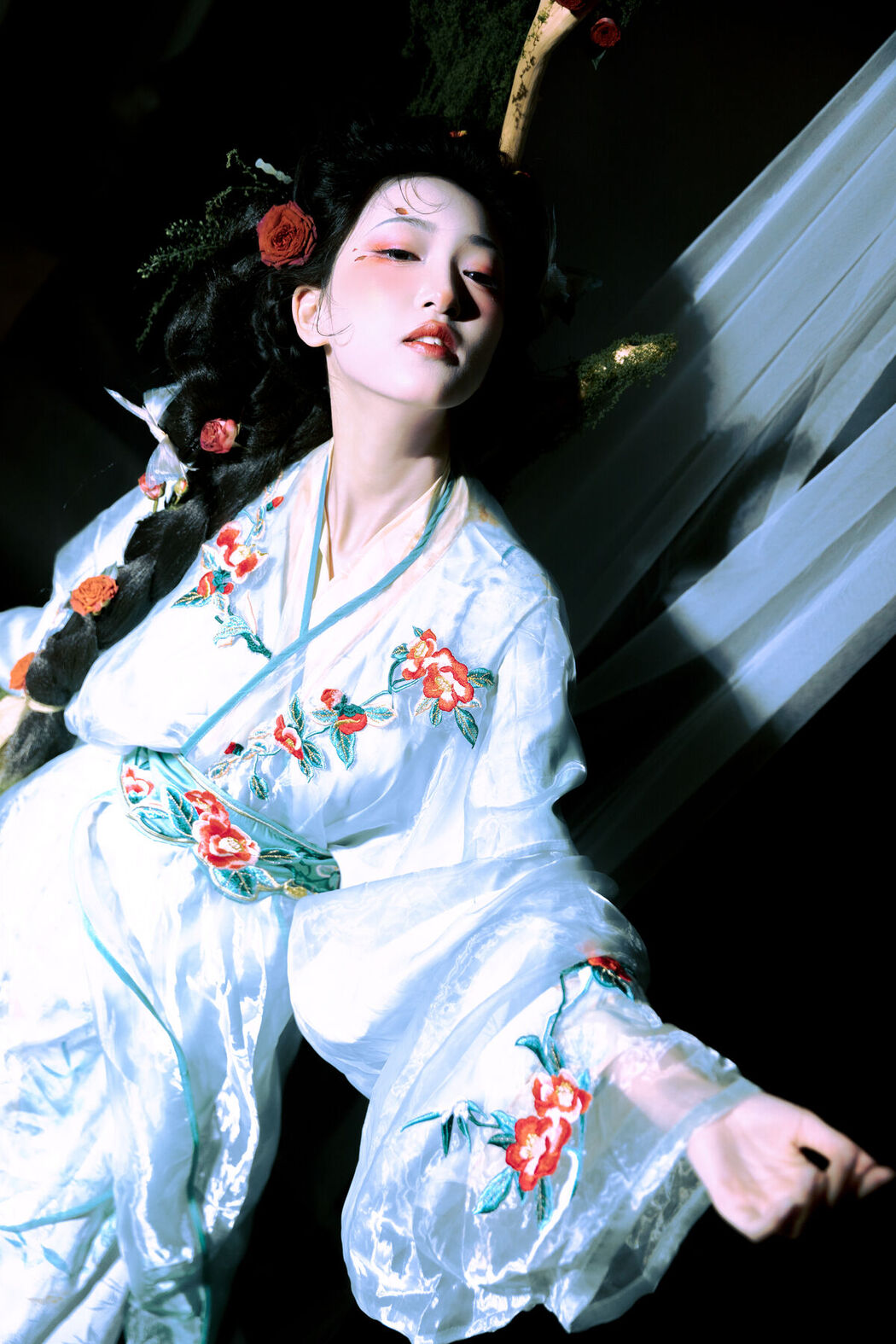 YiTuYu艺图语 Vol.8455 冷酷王爷 (24P)