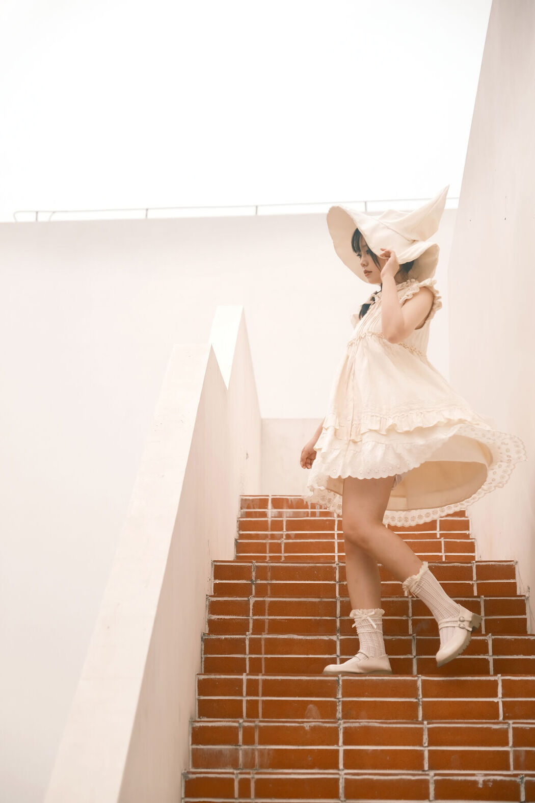 YiTuYu艺图语 Vol.8438 贝贝bu睡觉 (27P)