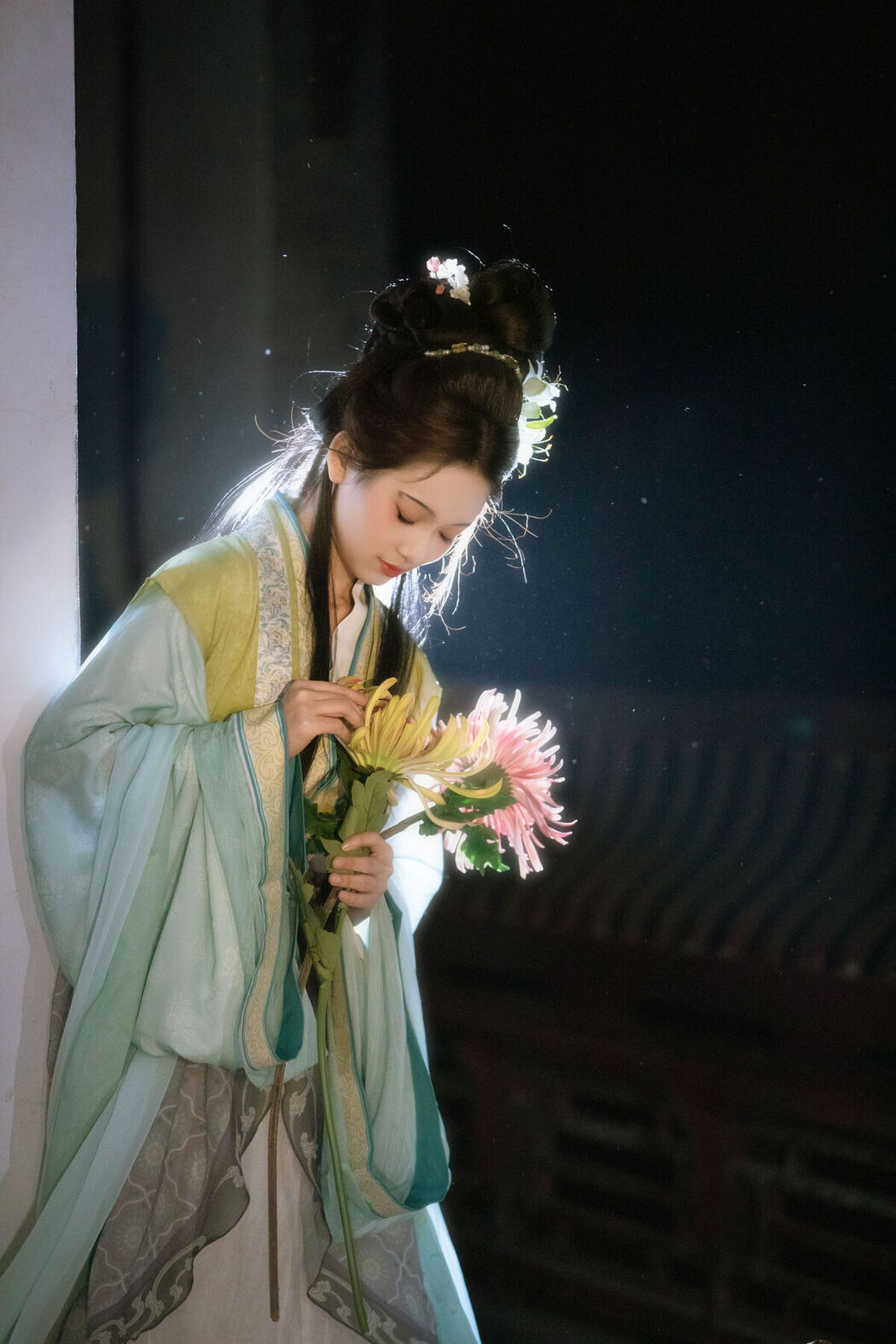 YiTuYu艺图语 Vol.8445 就是叫美男啊 (22P)