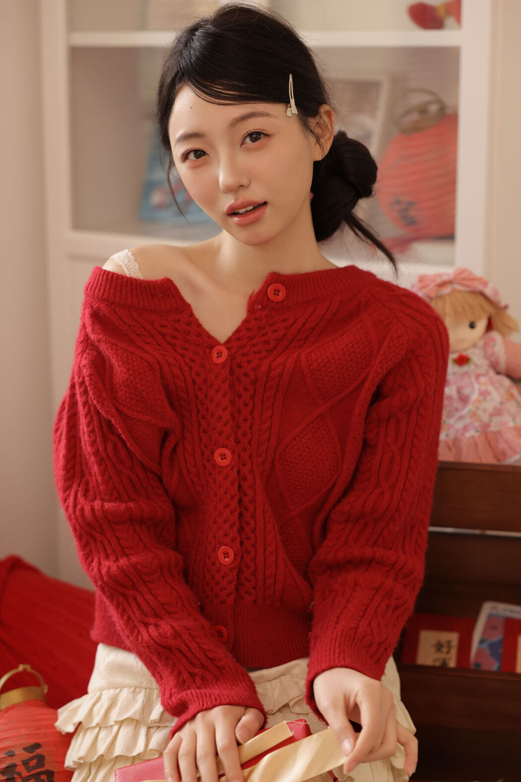 YiTuYu艺图语 Vol.8451 小羊爱干饭 (24P)