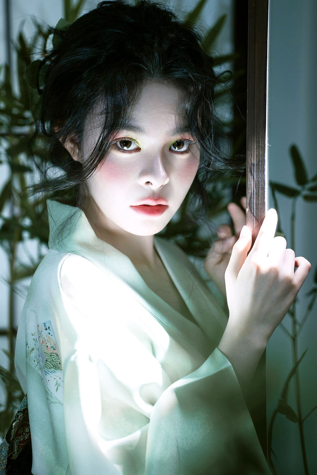 YiTuYu艺图语 Vol.8440 毛毛 (23P) Cover Photo